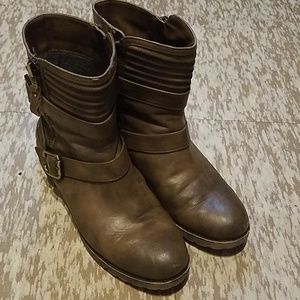 Brown ankle boots size 9.5